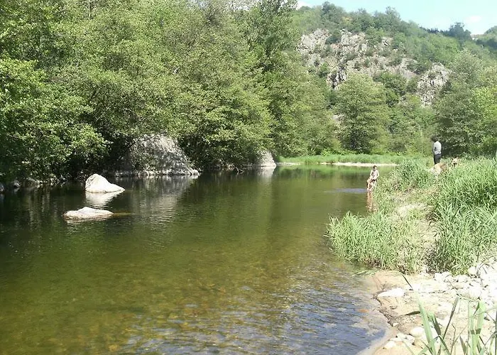 캠프장 Domaine Les Roches 4*