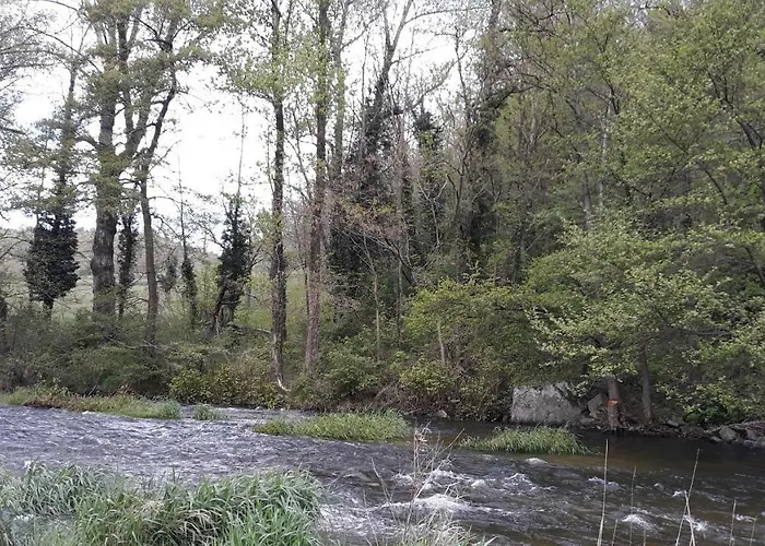캠프장 Domaine Les Roches Le Crestet
