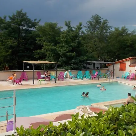 キャンプ場 Domaine Camping Les Roches 4*