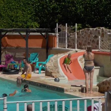 Domaine Camping Les Roches 4*
