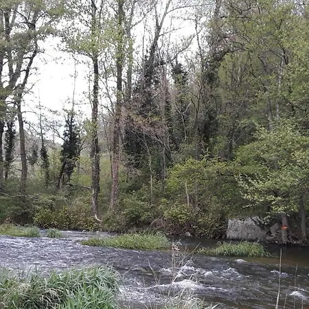 キャンプ場 Domaine Camping Les Roches Le Crestet