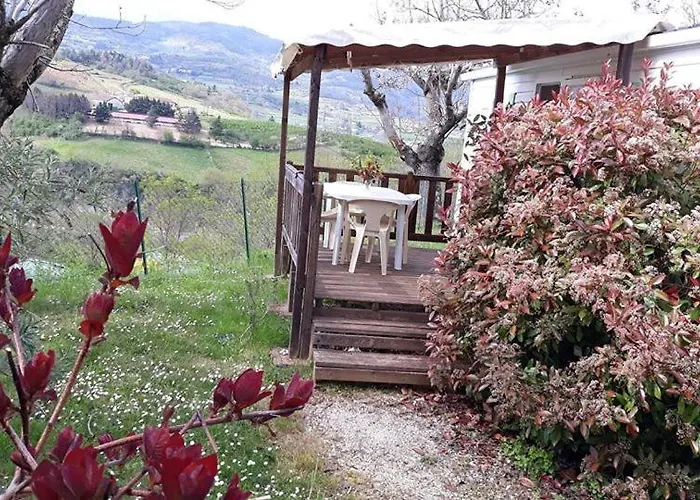 Kemping Domaine Les Roches Le Crestet